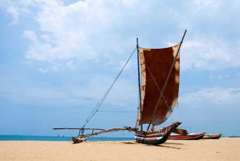 The Reef Beach Hotel Negombo Bagian luar foto